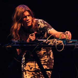 Lire la suite à propos de l’article [PLAYLIST] Les influences d&rsquo;Isabel Sörling – YOU